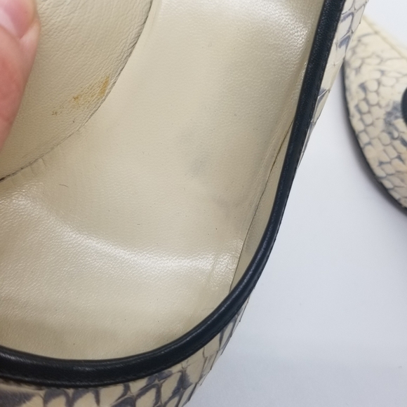 Miu Miu cream and gray snakeskin pointed toe pumps EU 37.5 - Picture 3 of 15